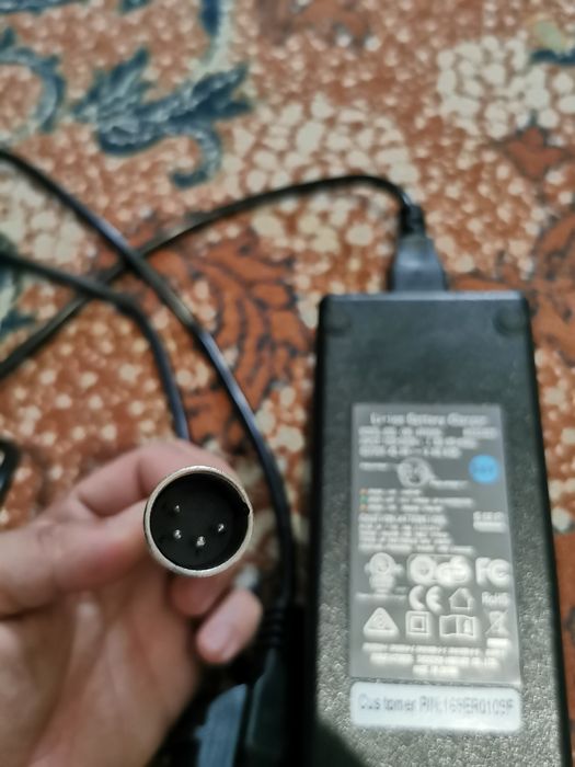 Încărcător bicicleta/trotineta electrica/hoverboard