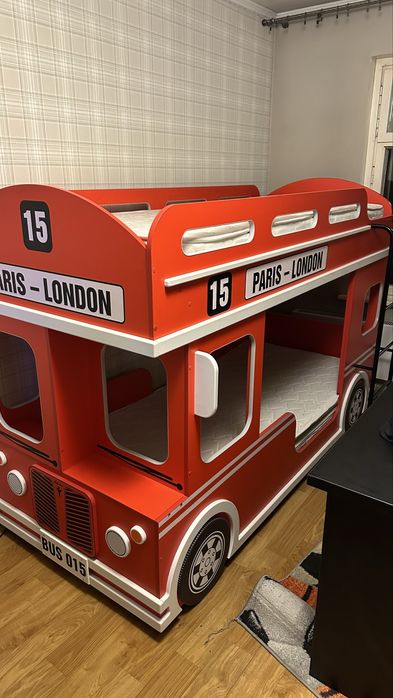 Двух ярусная кровать London bus