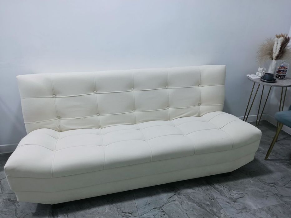 Продам диван в отличном состоянии