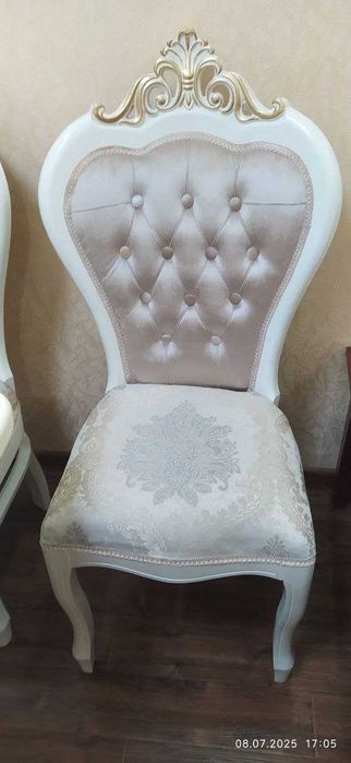 Dasturxon stol va stullar salfetkalar aksessuar Sotilmoqda