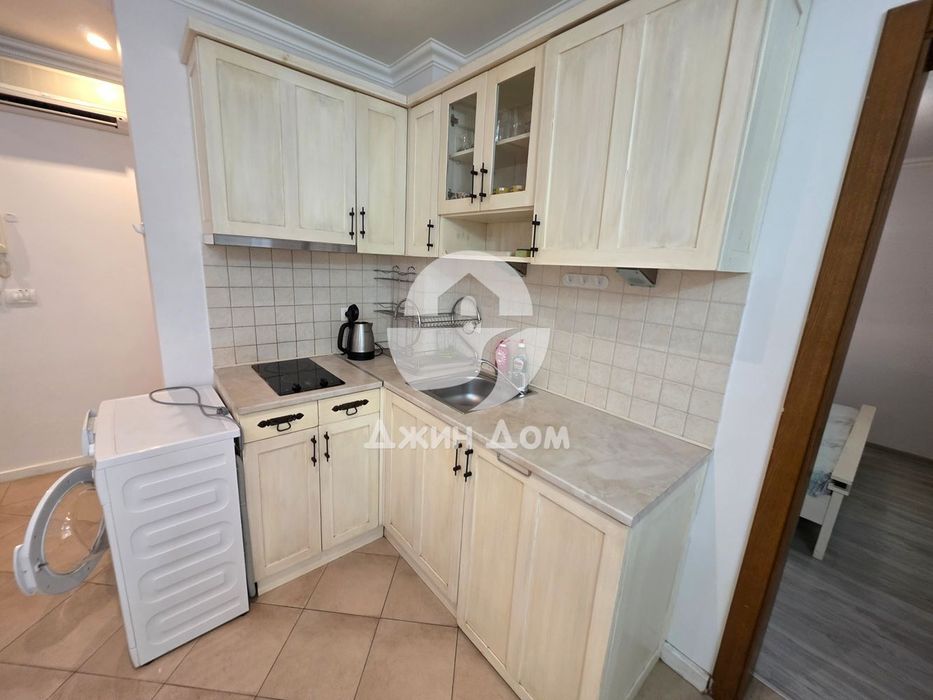 Продава се Тристаен апартамент в Свети Влас - 88 кв.м за 1590 €/кв.м - Снимка #2