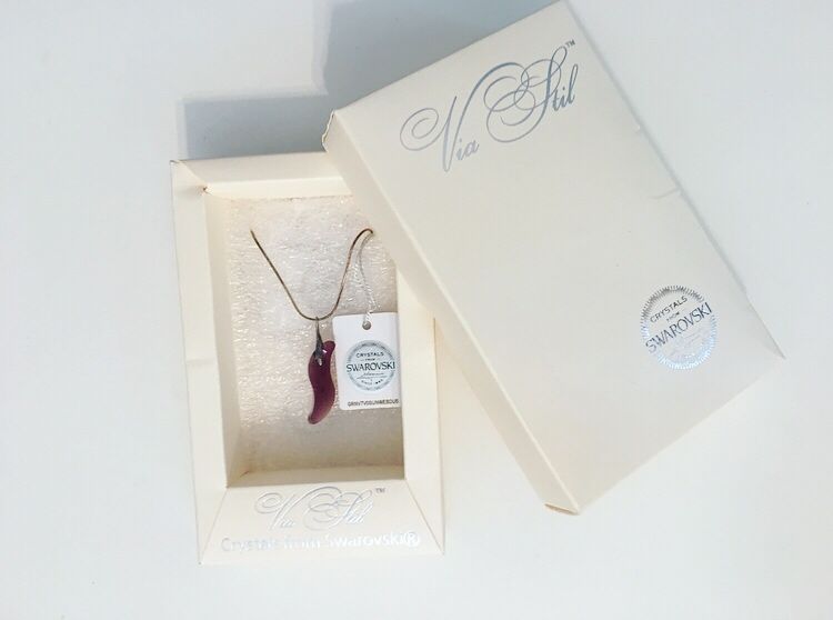 Колие Swarovski в подаръчна кутия