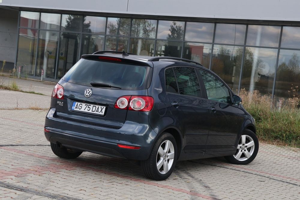 VOLKSWAGEN Golf Plus 2011 — imagine 4