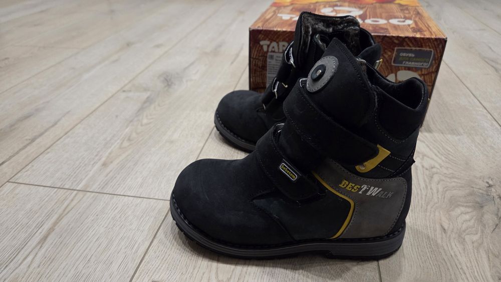 Детские зимнее сапоги новые