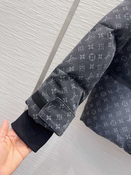 Geaca Louis Vuitton - calitate premium