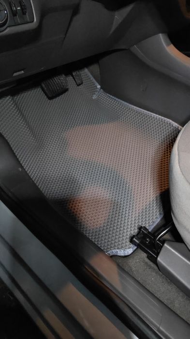 Продам комплект Эва ковриков