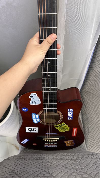 Акустические гитара