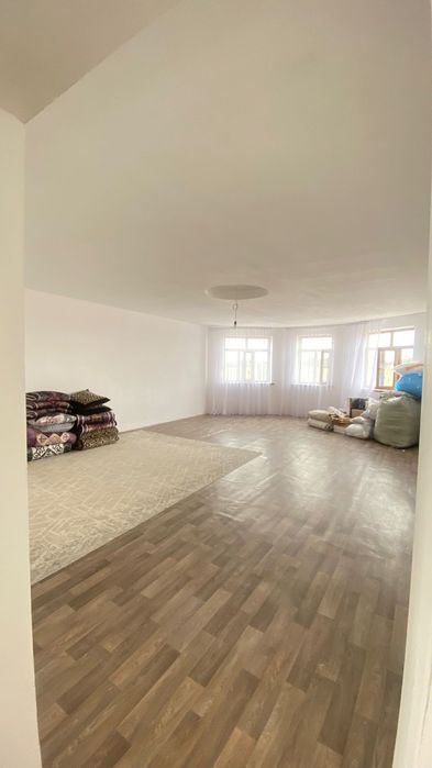 Үй сатамын 2 этаж