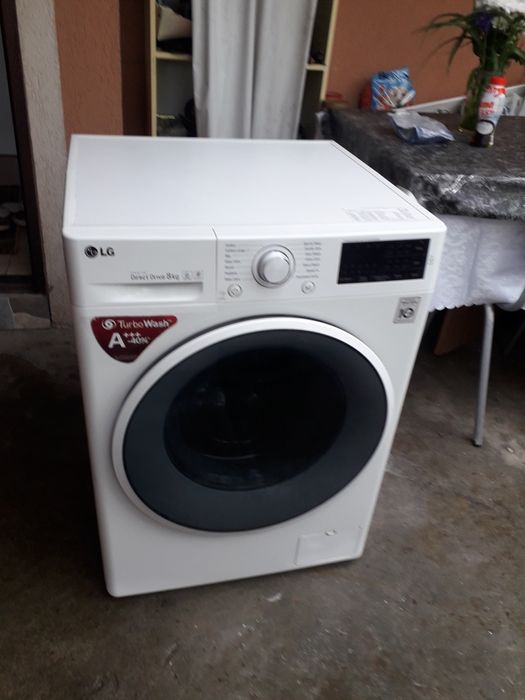 Mașină de spălat automată LG de 8 kg