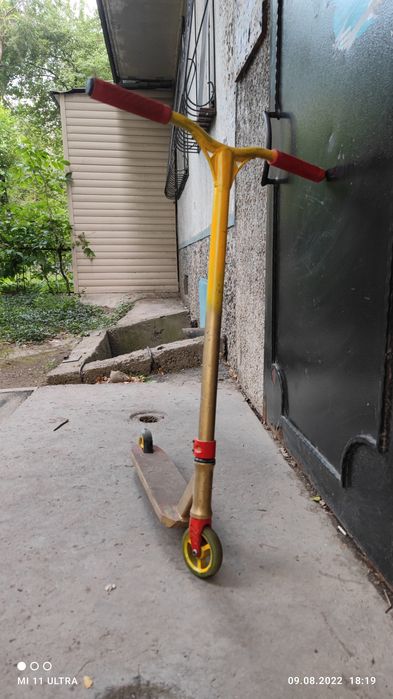 Продам трюковой самокат Longway