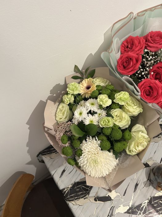 Букеты цветы свежые