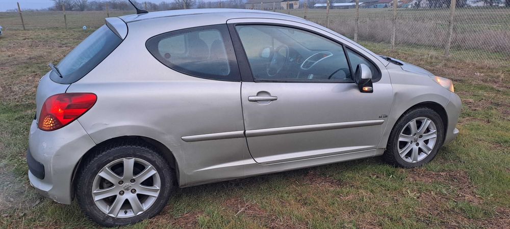 Peugeot 207 1.6 HDI 90к.с
