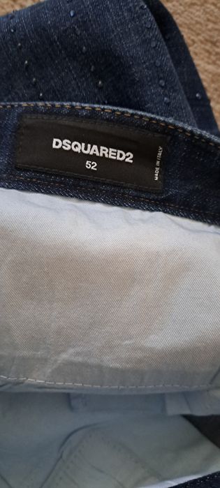 Vând blugi dsquared2