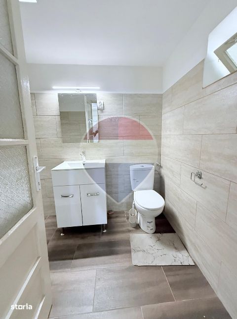 Apartament spațios-Zona Ultracentrală-Ideal studenti sau cupluri