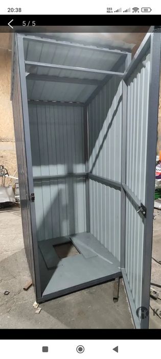 Уличный туалет металлический