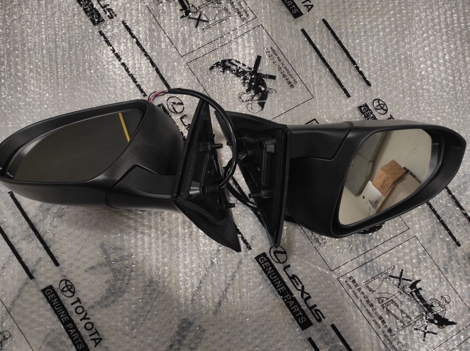 Боковые зеркала Toyota