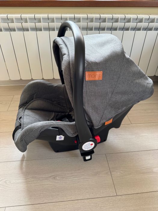 Кошче за кола Moni