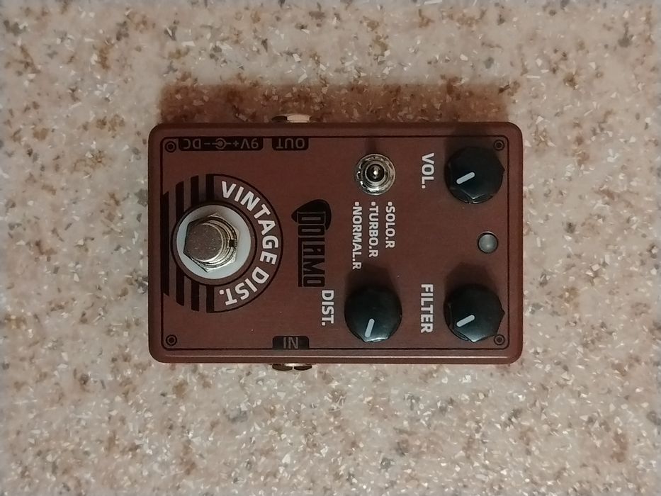 Педаль дисторшина