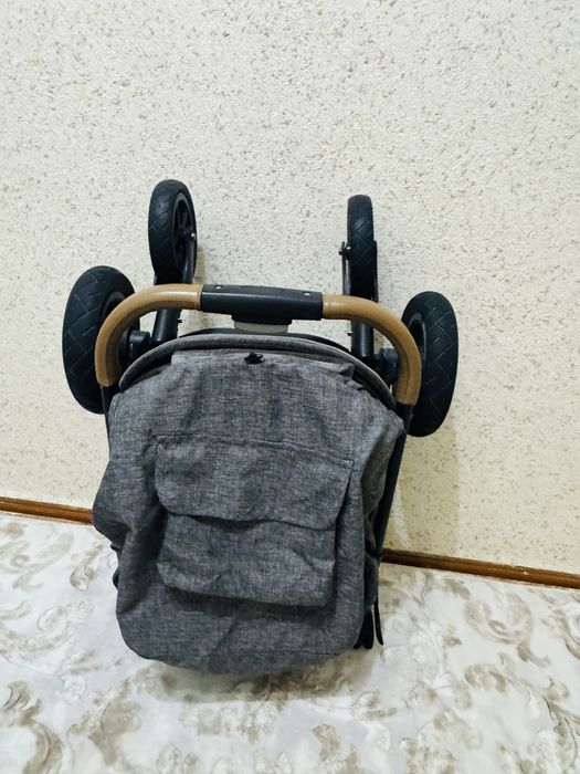 Коляска Lionelo, состояние идеальное , пользовались в основном дома