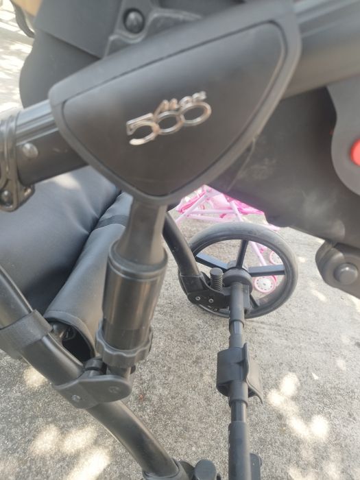 Бебешка кожена количка