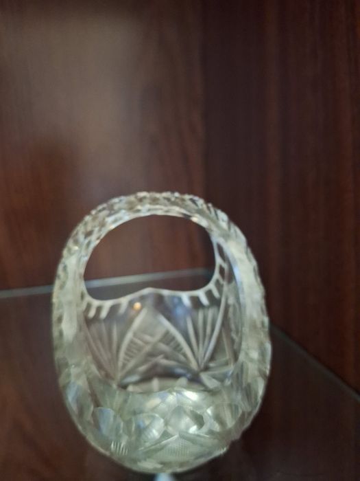 Продавам ретро кристална кошничка