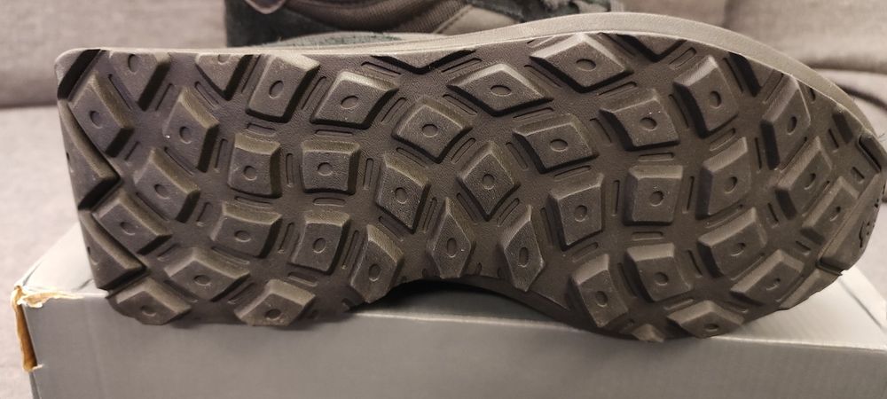 Маратонки New Balance 370.