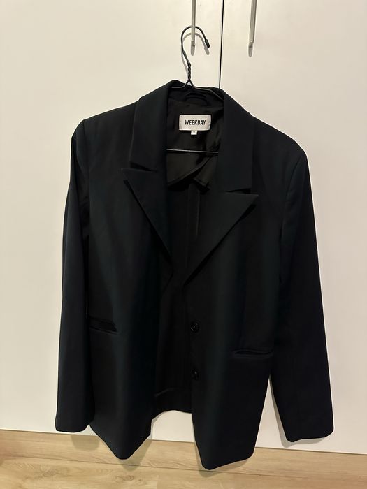 Черно сако Weekday