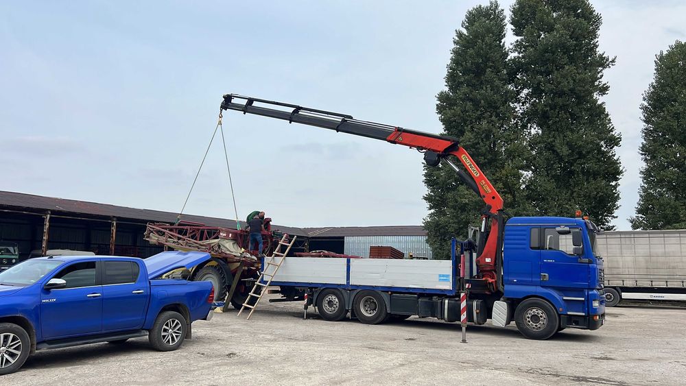 Транспортни услуги Камион с кран 20 метра. Автокран
