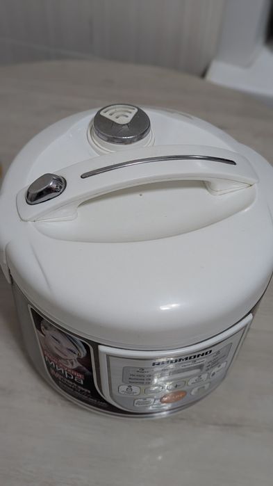 Продается мультиварка