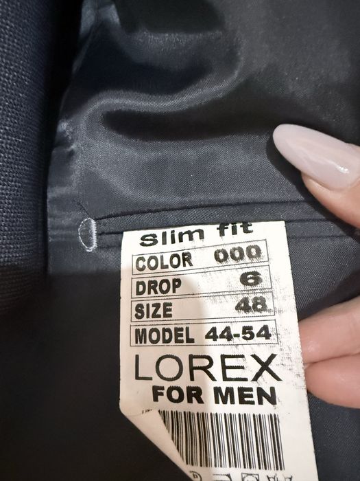 Костюм 3 ка, один раз одел,