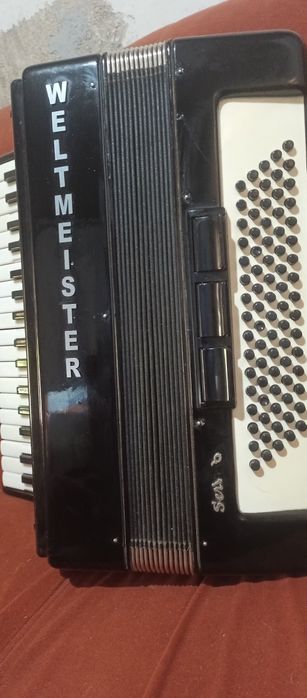 Weltmeister 80 Баса
