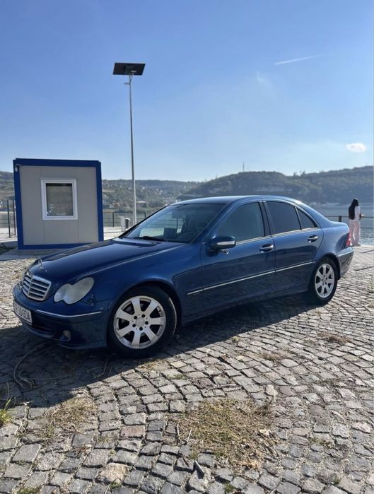 Mercedes benz c class w203
