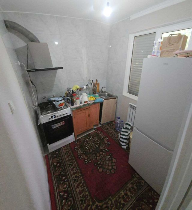 Продаётся Чиланзар 9 квартал, Ор-р Райхон кафе 2-комнатная квартира