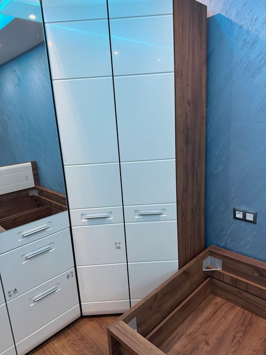 Ъглов гардероб! Нов!