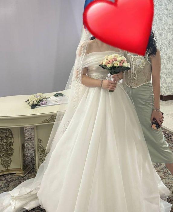 Продаётся свадебное платье