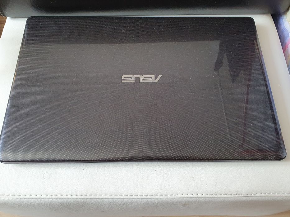 Vând Laptop de Gaming Asus  i5-6300HQ 15.6" Nvidia GTX 950M 8GB RAM