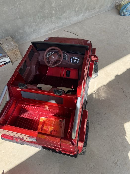 Gelik detskiy avtomobil