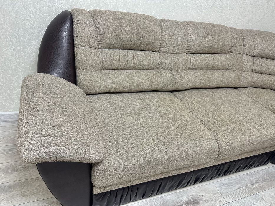 Продам диван угловой