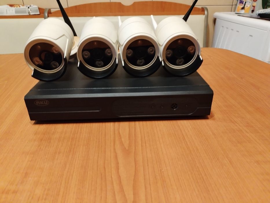 Vând camere de supraveghere