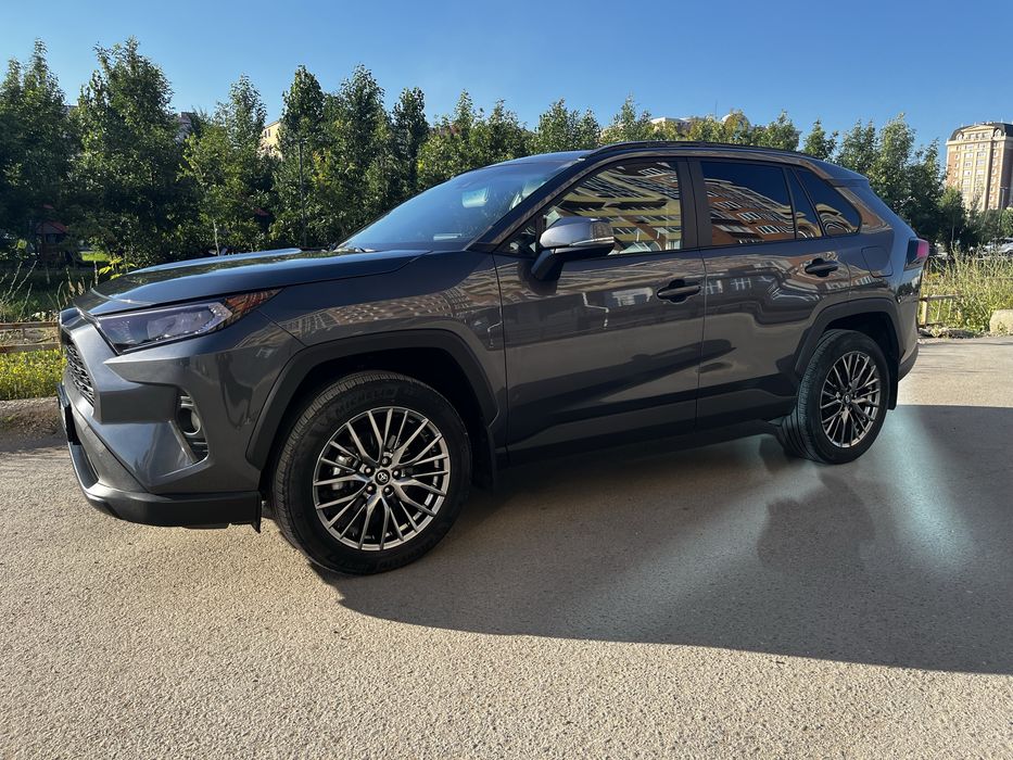 Toyota RAV4 2020,