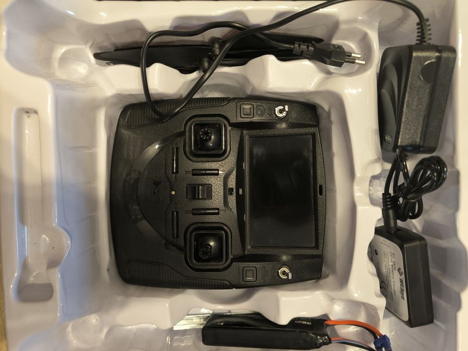 Дрон Hubsan H501S с GPS и безчеткови мотори