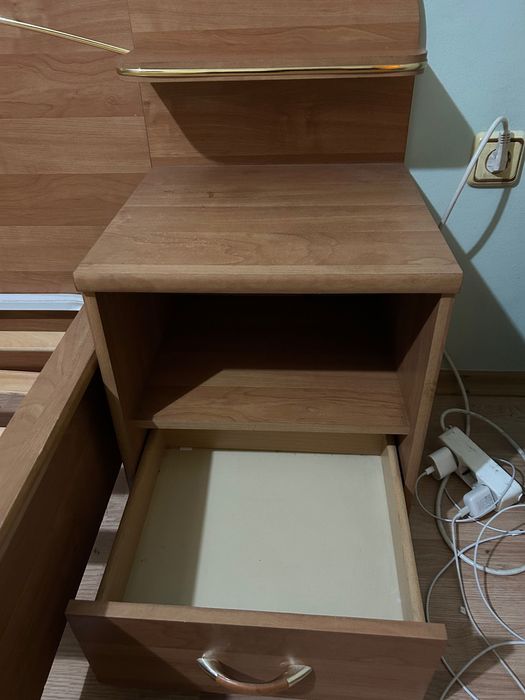 Спалня + нощни шкафчета