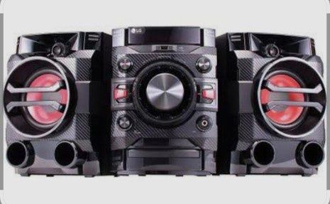 Продаю музыкальный центр LG