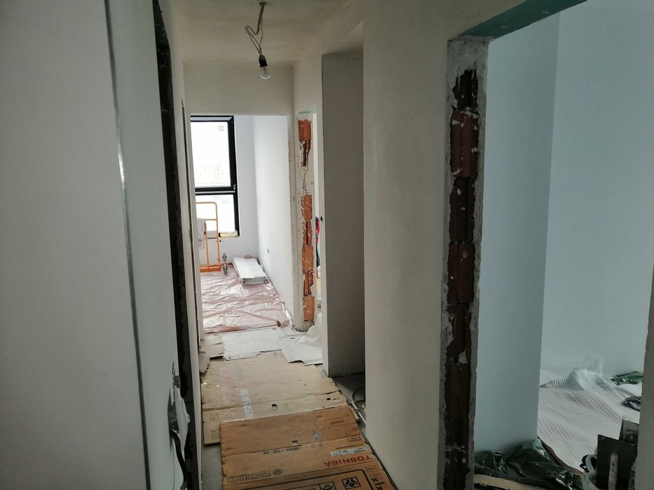 1.20€ Боядисване. Латекс . 3€ Шпакловка. Обръщане прозорци. Гипсокарт