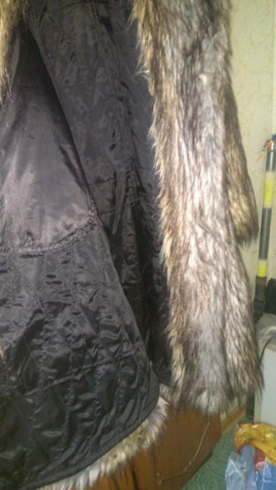 Продам шубу исскуственного меха.