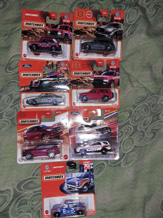 Колички Hot Wheels и Matchbox 1:64