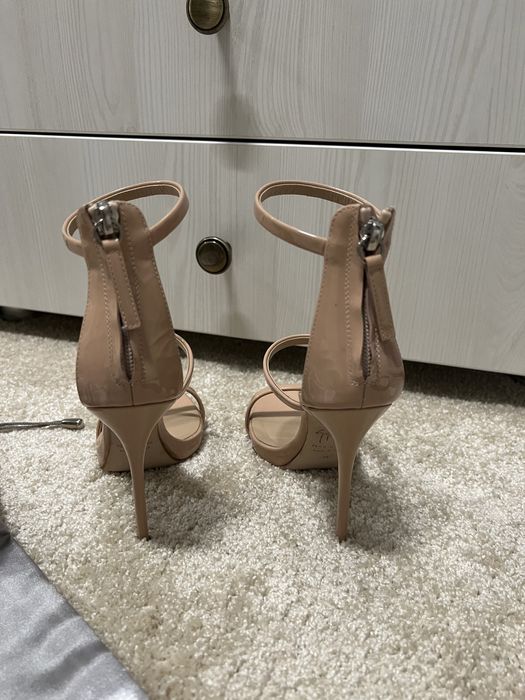 Sandale Giuseppe Zanotti 35