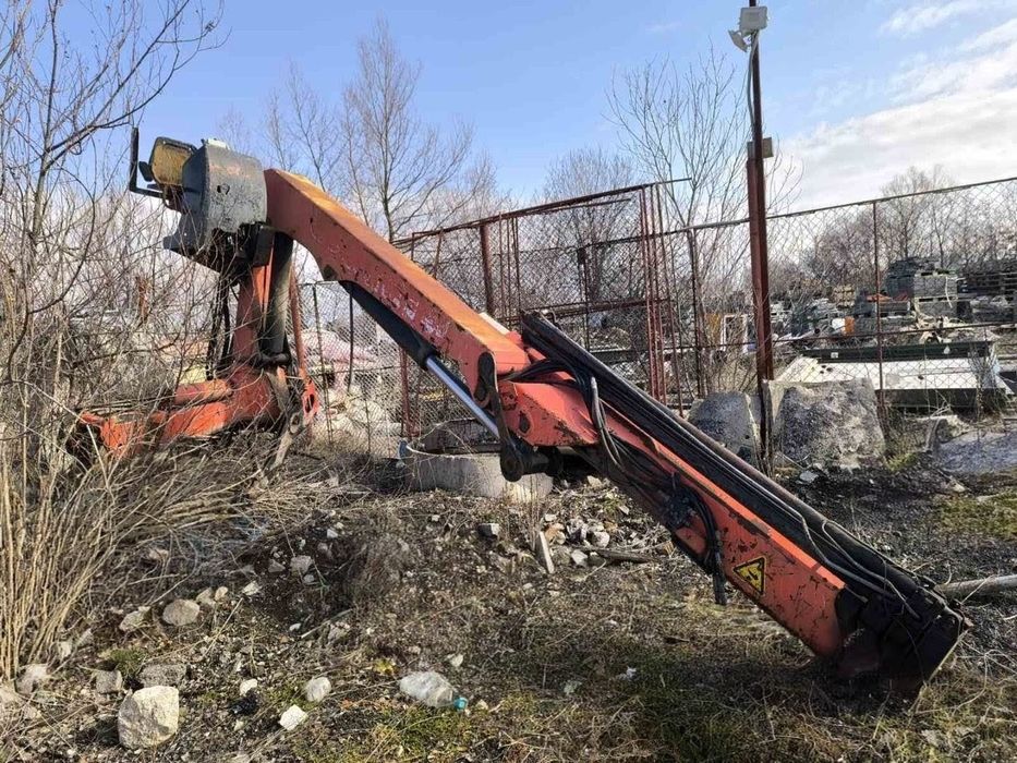 кран повдигач palfinger 13000L за камион