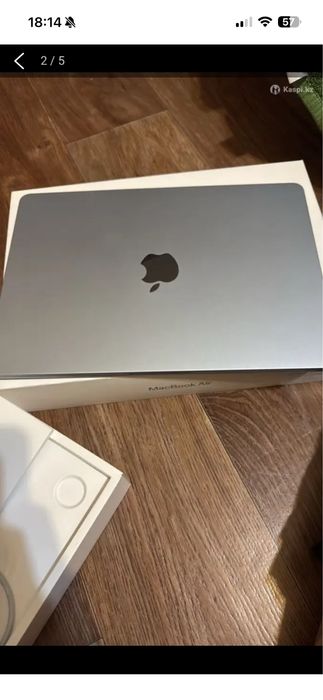 Macbook M4 Air 13 100% ,2025 года