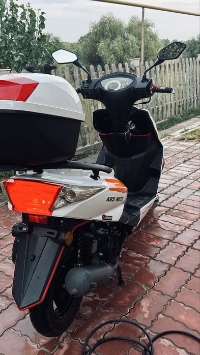 Скутер м8 ABS 150 куб